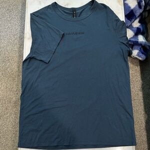 lululemon athletica Men's Teal Short Sleeve Tee